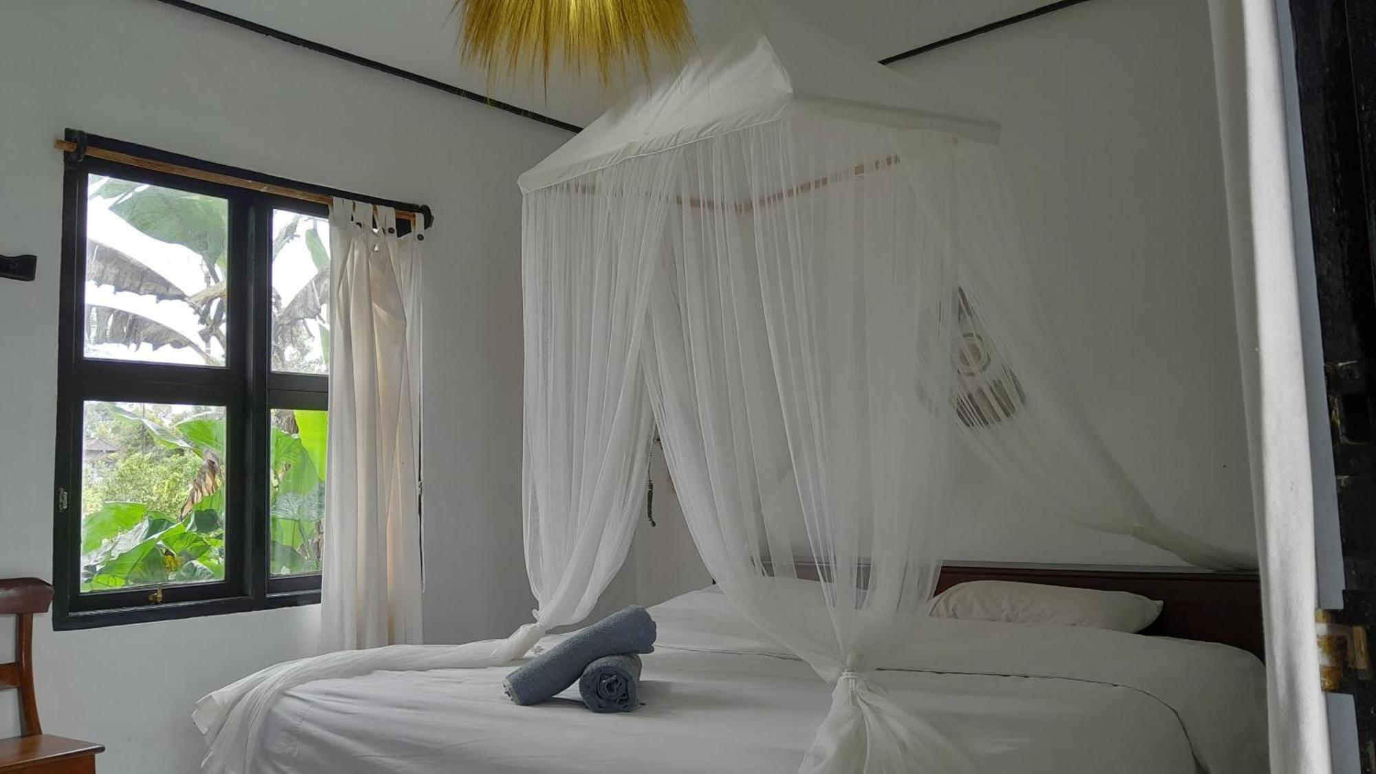 Bukit Kembar Ecotourism Hotel Gitgit Екстериор снимка